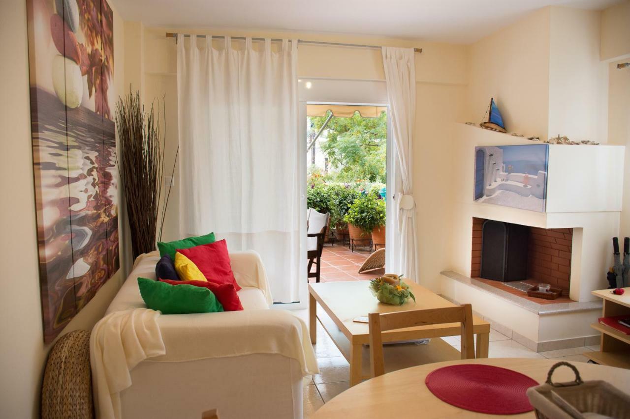 Cozy Maisonette Kamena Vourla Extérieur photo