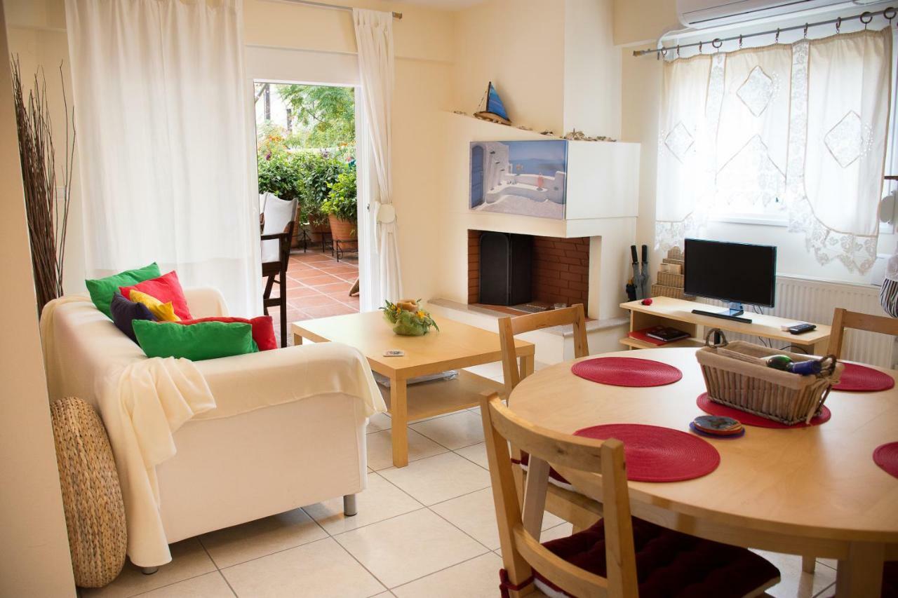 Cozy Maisonette Kamena Vourla Extérieur photo