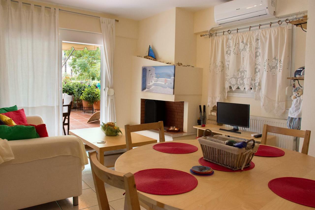 Cozy Maisonette Kamena Vourla Extérieur photo