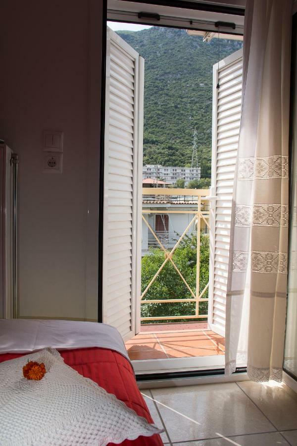 Cozy Maisonette Kamena Vourla Extérieur photo